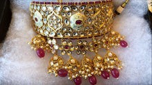 Load image into Gallery viewer, REENA KUNDAN SET