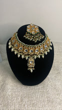 Load image into Gallery viewer, Zoya kundan set
