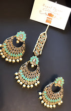 Load image into Gallery viewer, RAABIA POLKI EARRINGS SET
