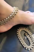 Load image into Gallery viewer, SNEHA POLKI ANKLETS
