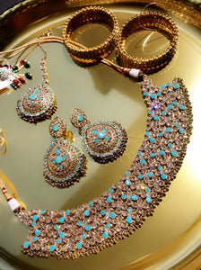 MAANVI POLKI CHOKER SET