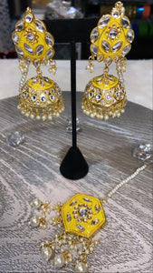 Kimat Kundan Earrings and tikka set