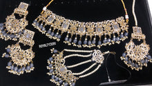 Load image into Gallery viewer, Veera stud choker

