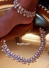 Load image into Gallery viewer, MEERA KUNDAN ANKLETS
