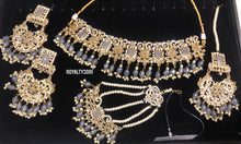 Load image into Gallery viewer, Veera stud choker
