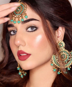 Minahil Emerald Earrings