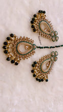 Load image into Gallery viewer, Preeta Emerald earrings
