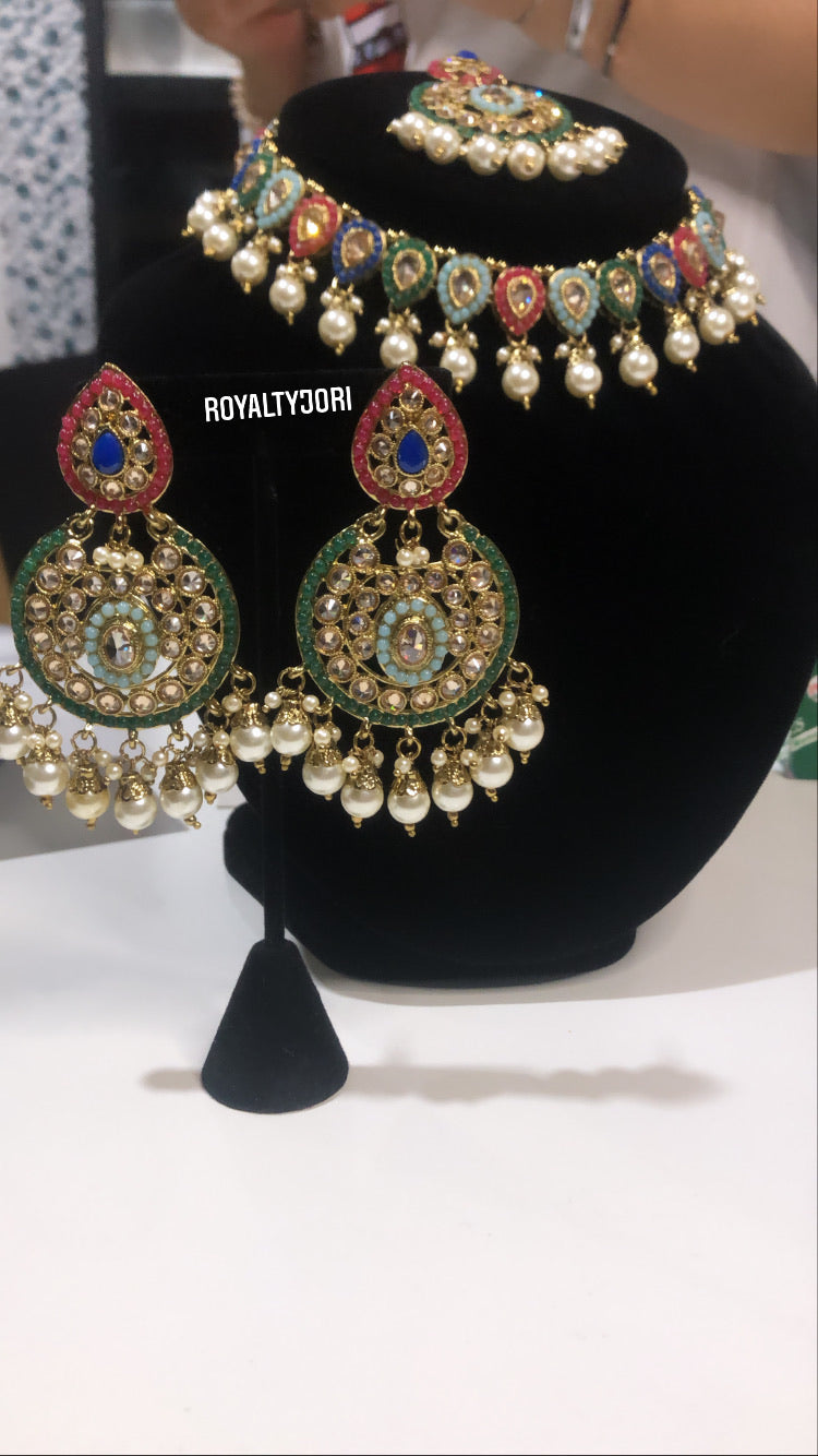 Neeya choker set